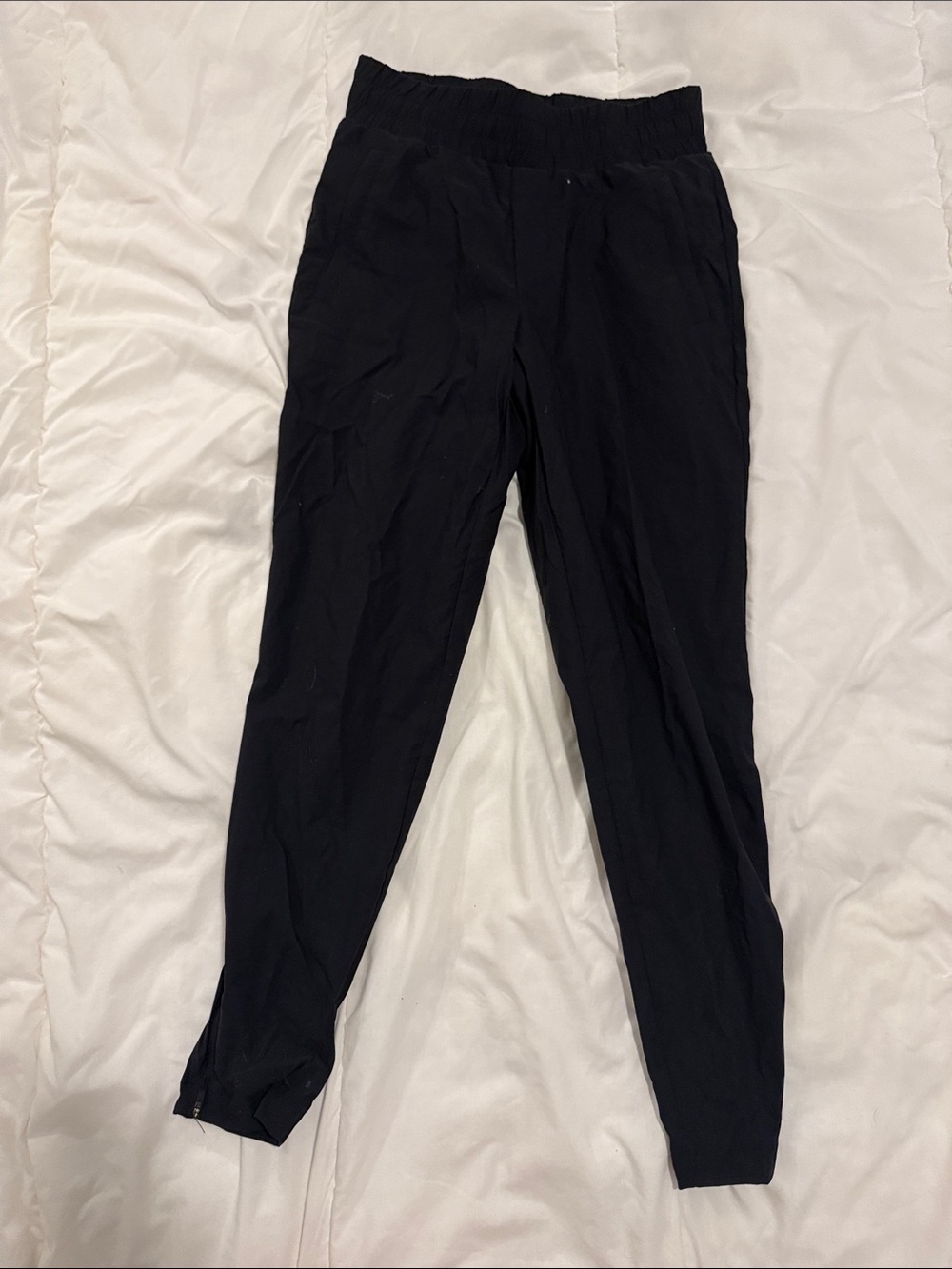 Women's Black Elastic-Waist Jogger Pants